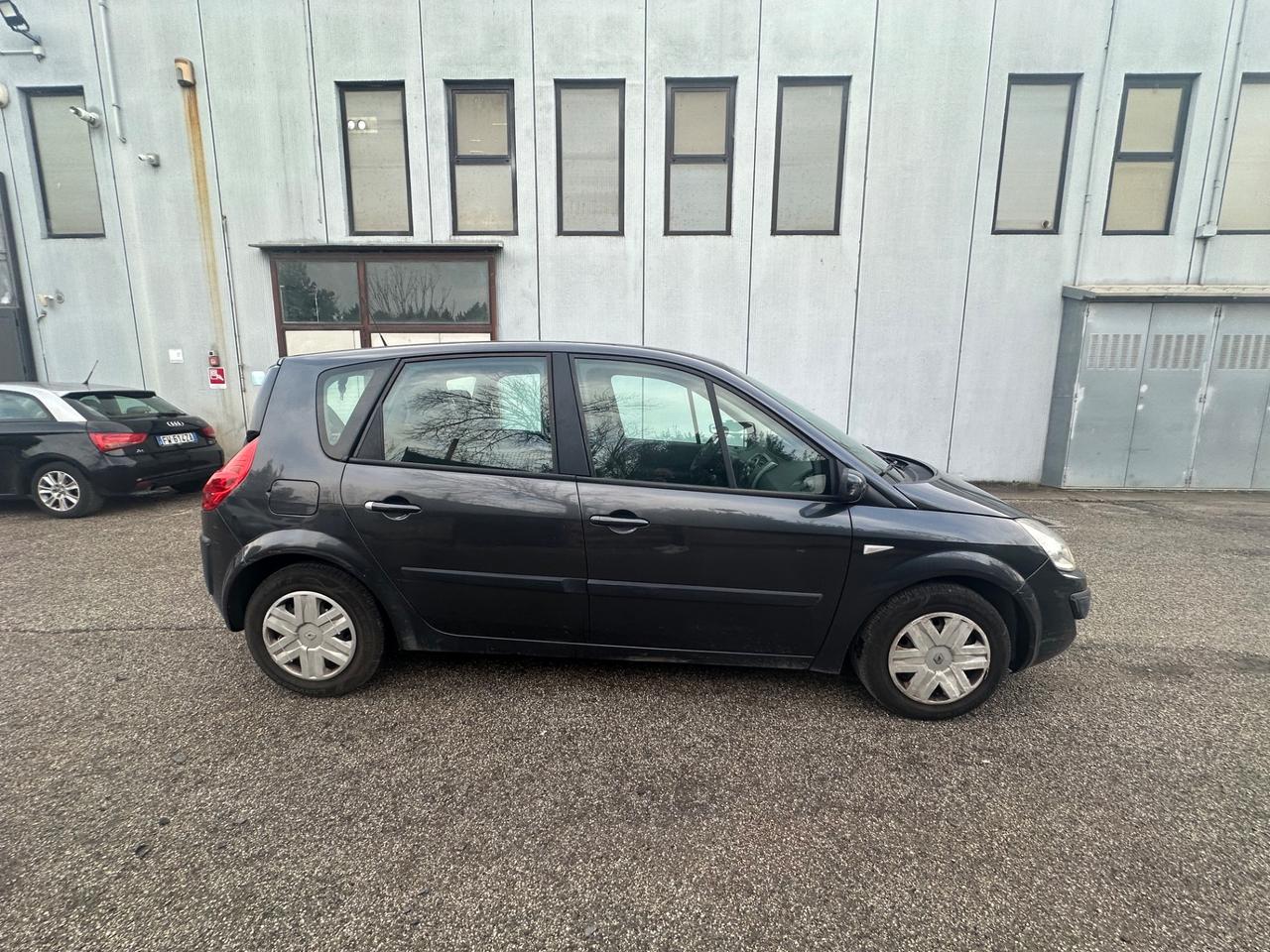 Renault Megane Mégane C-C 1.5 dCi/105CV Exception