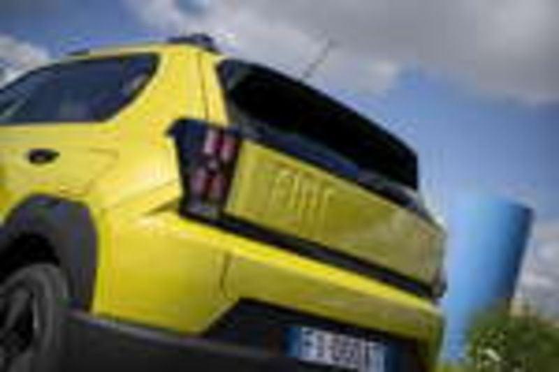 FIAT Grande Panda 1.2 S&S Hybrid Pop