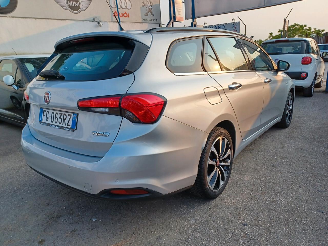 Fiat Tipo 1.6 M.Jet 120 cv SW Lounge PARI NUOVO