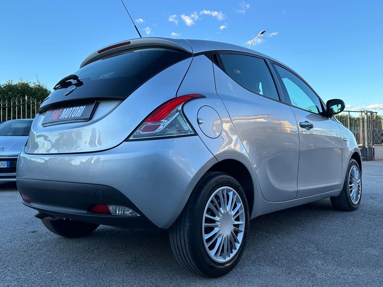 Lancia Ypsilon 1.3 MJT 16V 95 CV S&S Gold 2013