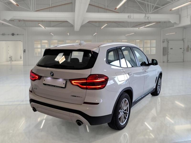 BMW X3 xDrive 30e Business Advantage Autom.