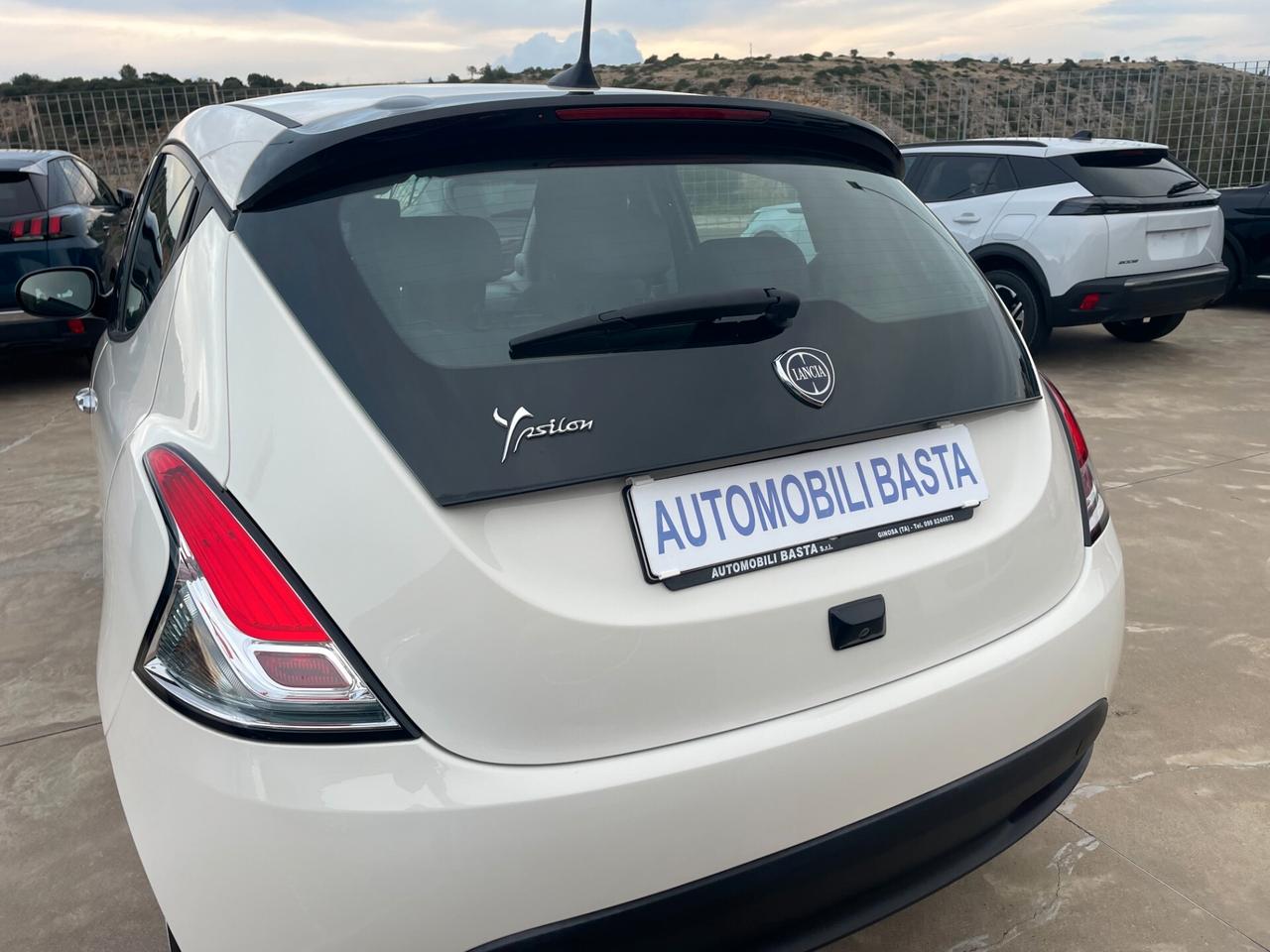 Lancia Ypsilon 1.2 69 CV 5 porte GPL Gold "Km 25.000"