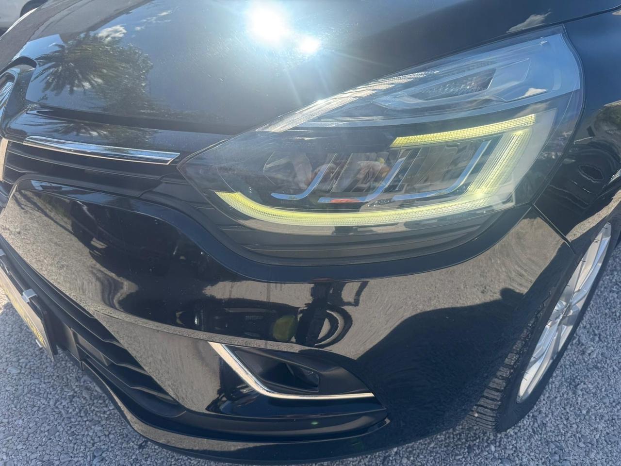 RENAULT CLIO 1.5DCI 75CV FULL LED RETROCAM