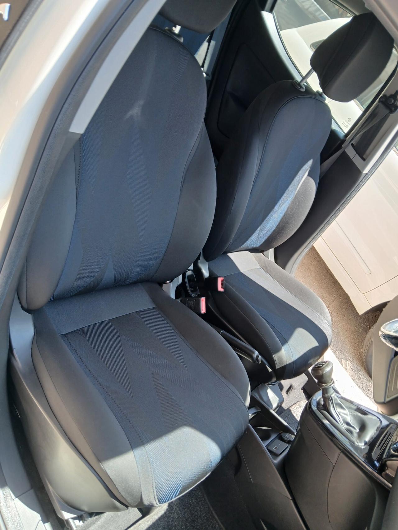 Lancia Ypsilon 1.2 69 CV 5 porte S&S Gold