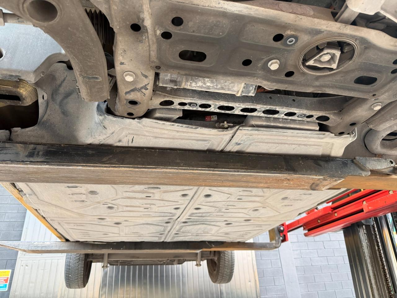 Volkswagen e-Crafter 35 q Furgone ! differenziale rotto !