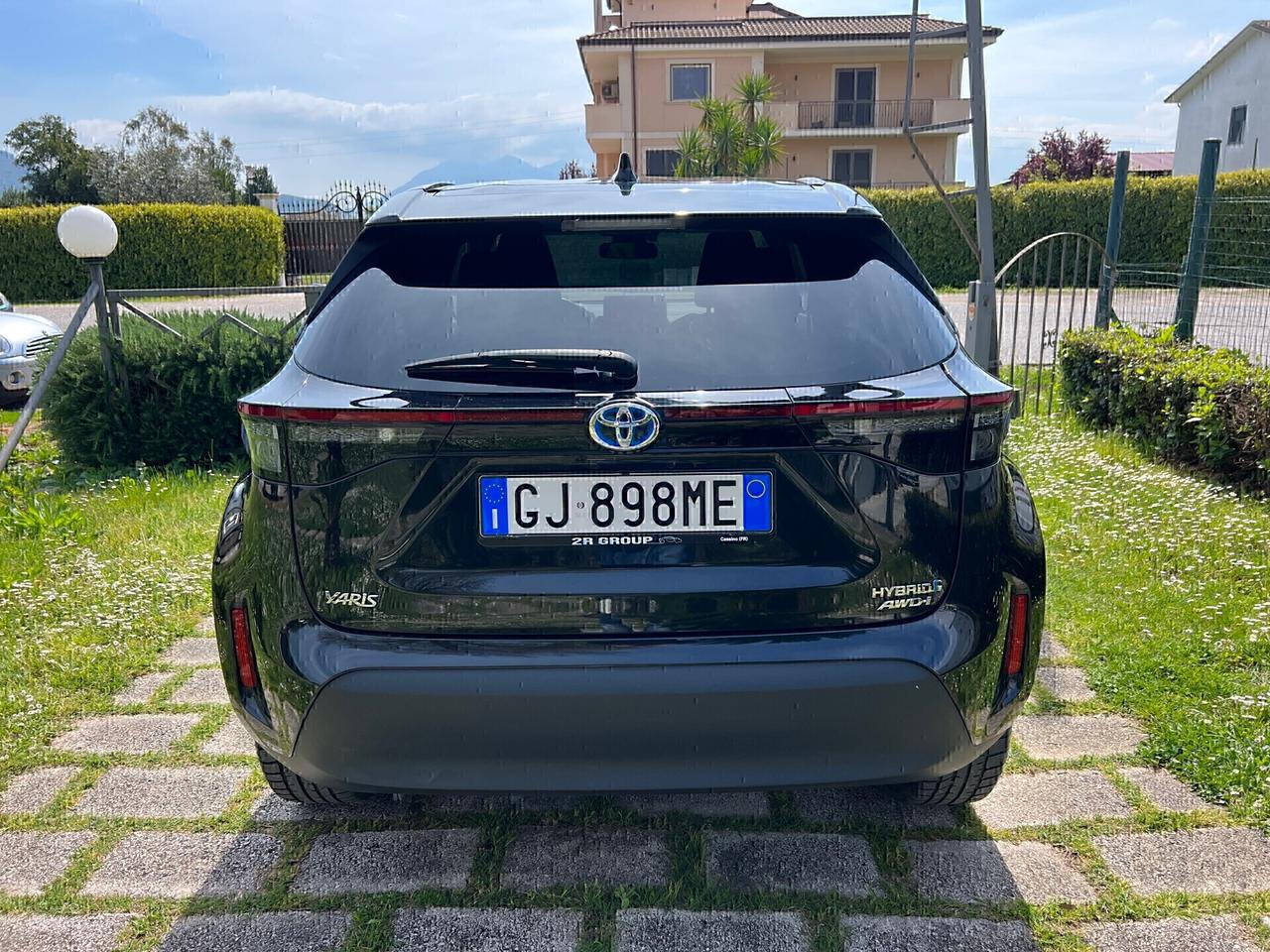 Toyota Yaris Cross 1.5Hybrid E-CVT AWD-2022