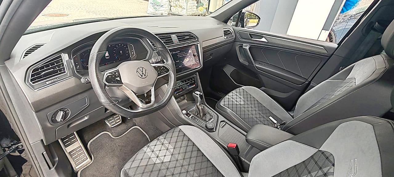 Volkswagen Tiguan 2.0 TDI 200 CV SCR DSG 4MOTION R-Line