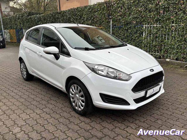 FORD Fiesta 5 porte IMPIANTO GPL DELLA CASA MADRE BEN TENUTA!!