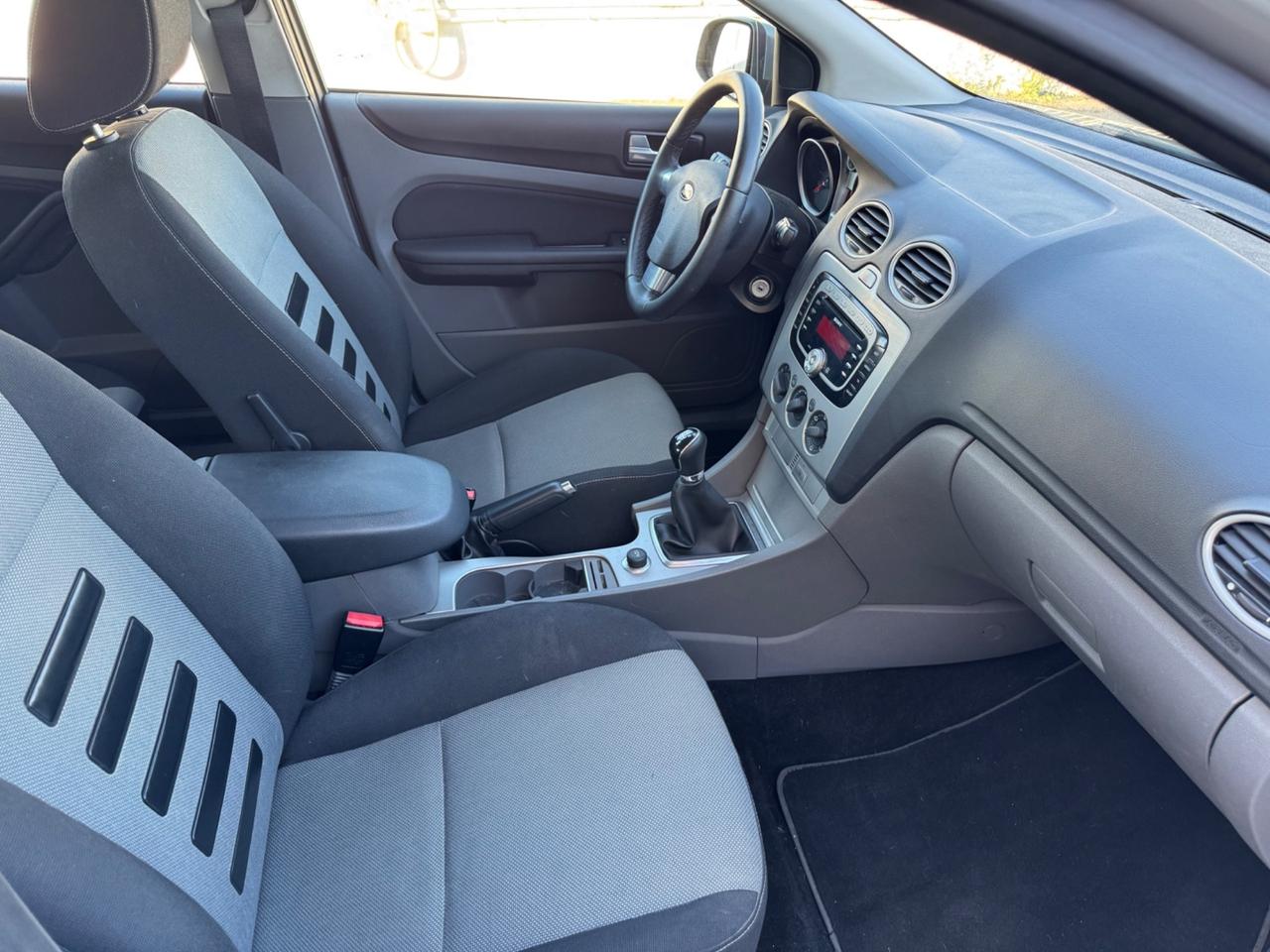 Ford Focus 1.6 TDCi 90CV -SOLO 40.000 KM-