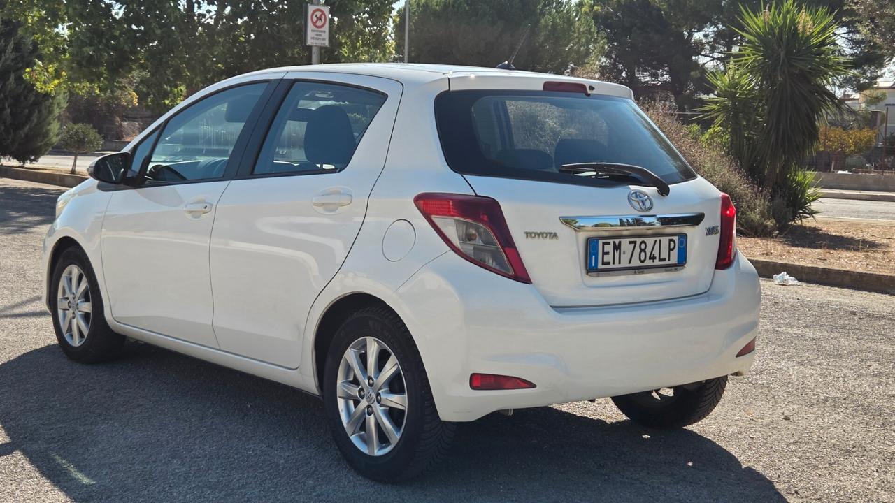 Toyota Yaris 1.4 D-4D 5 porte Lounge