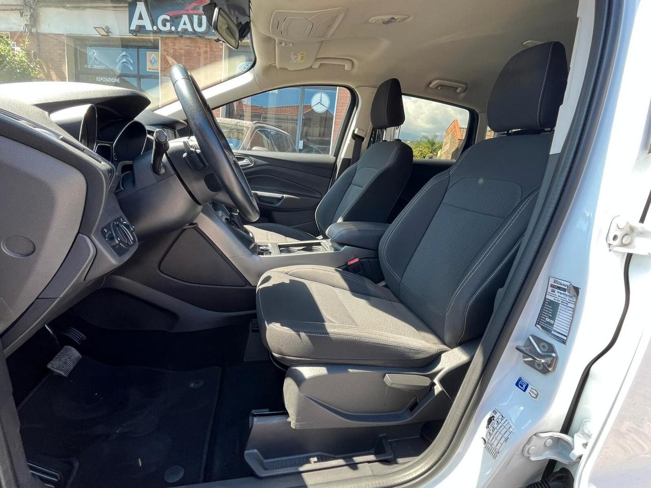 Ford Kuga 2.0 TDCI 120 CV S&S 2WD Powershift Business