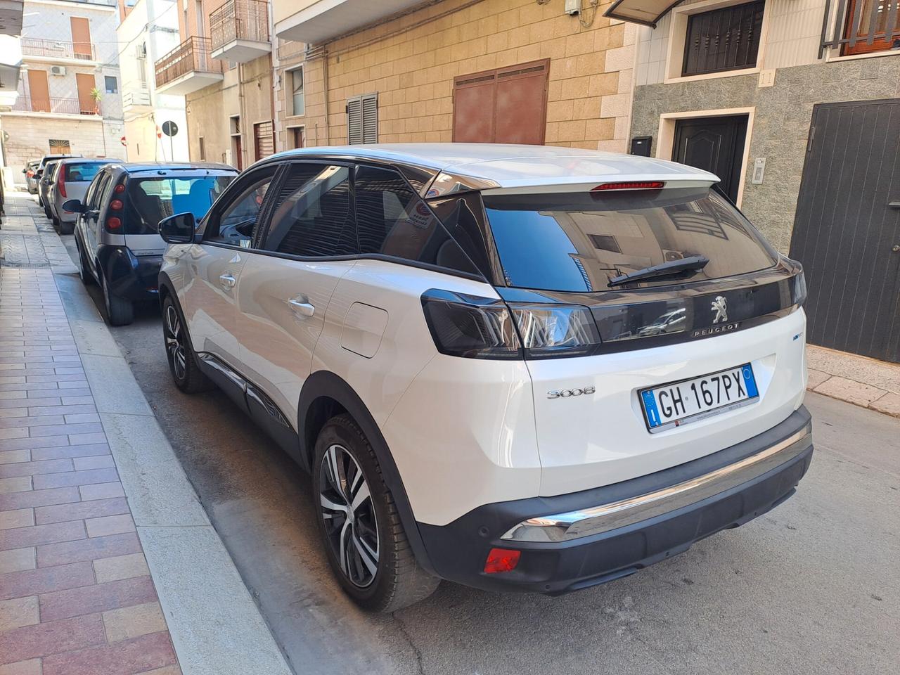 Peugeot 3008 Hybrid 225 e-EAT8 Allure