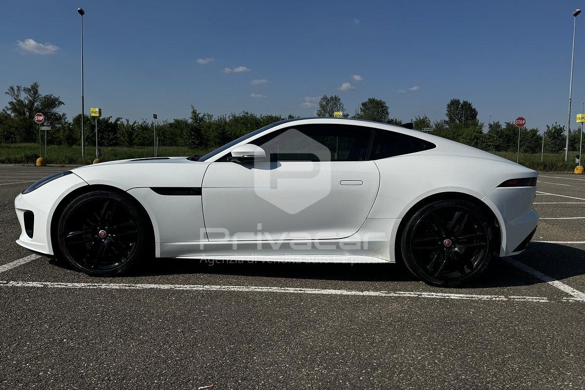 JAGUAR F-Type 2.0 aut. Coupé Chequered Flag