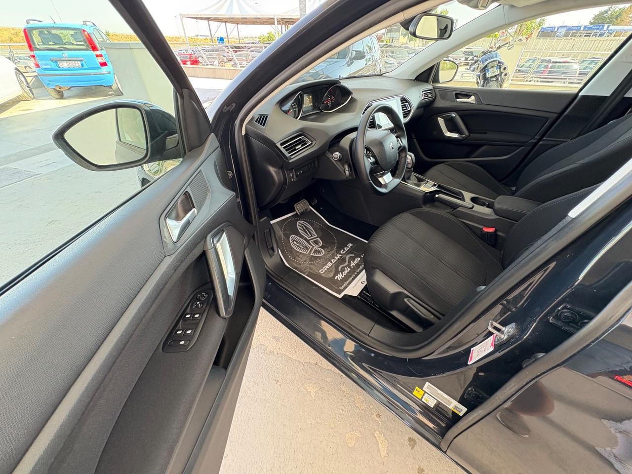 Peugeot 308 BlueHDi 120 S&S EAT6 Business