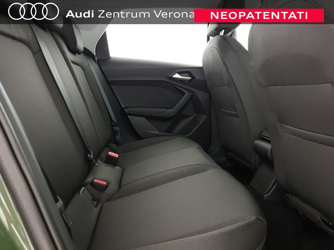 Allstreet 30TFSI 116CV S tronic Identity Contrast