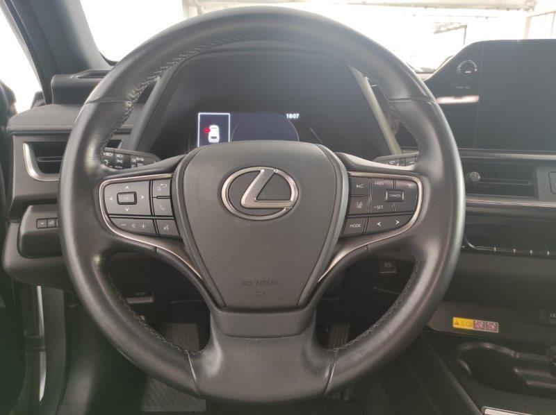 LEXUS UX - UX Hybrid Design