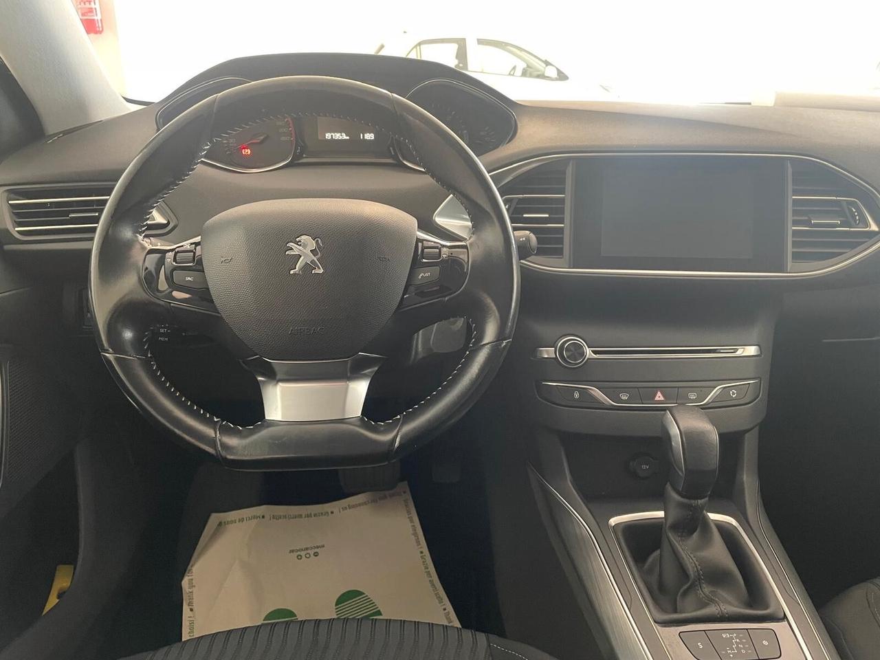 Peugeot 308 BlueHDi 120 S&S EAT6 SW Allure