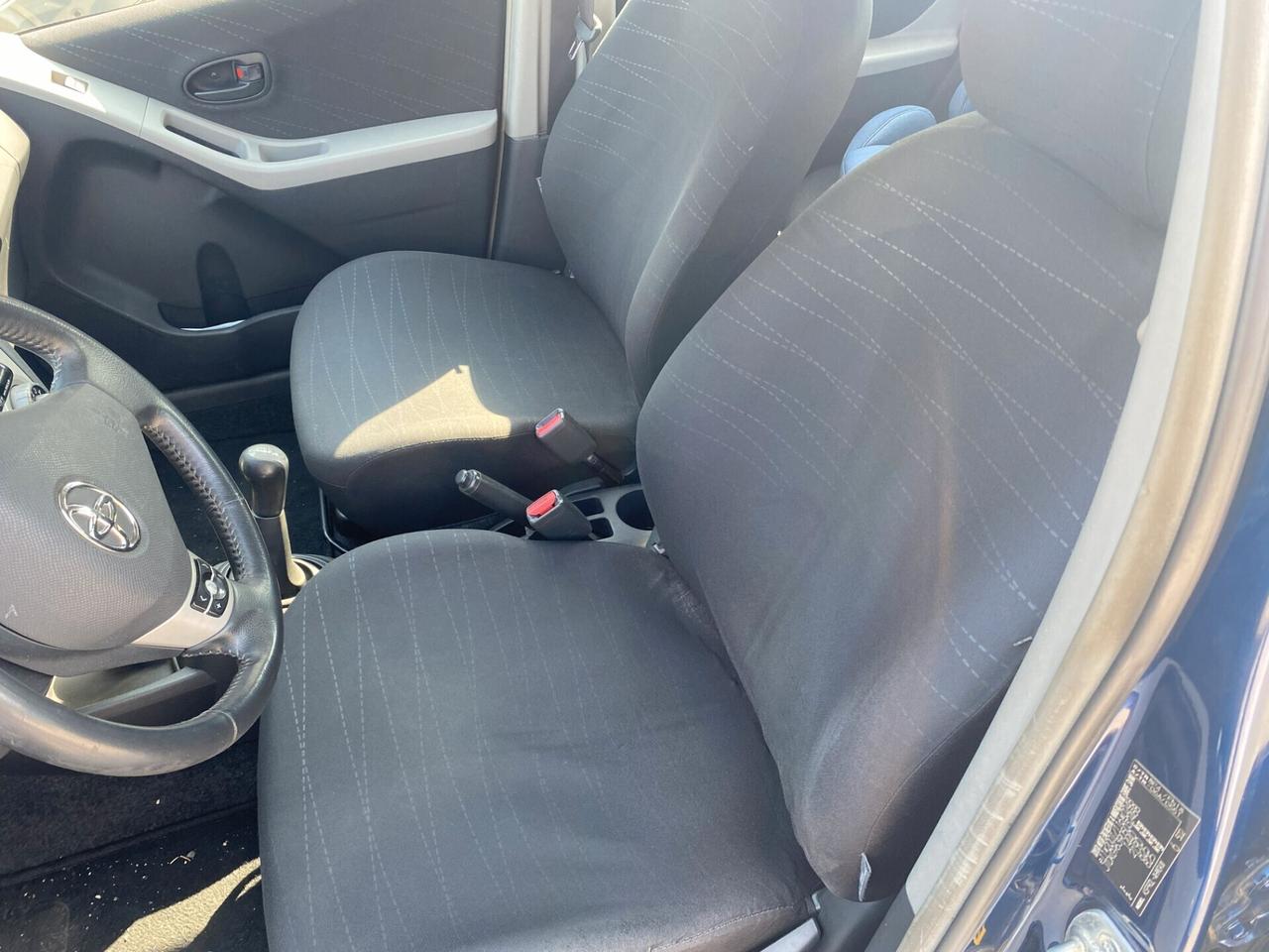 Toyota Yaris 1.0 5 porte