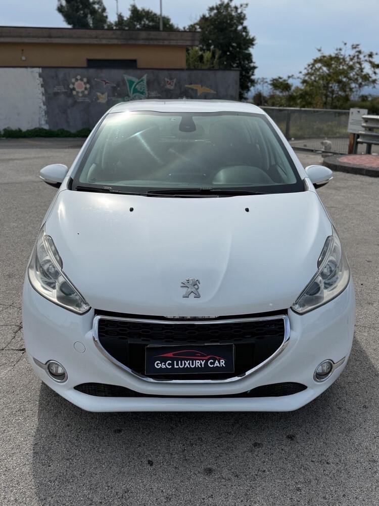 Peugeot 208 1.4 HDi 68 CV 5 porte Allure