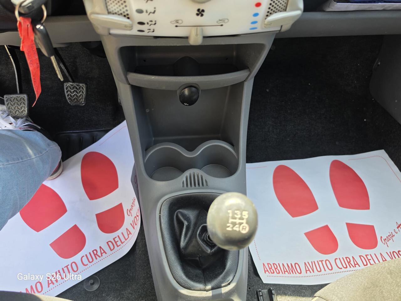 Peugeot 107 1.0 BENZINA - 5 PORTE - ANNO 2011