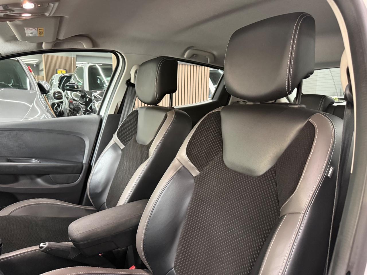 Renault Clio TCe 12V 90CV Start&Stop 5 porte Energy Intens Kamera PRONTA CONSEGNA