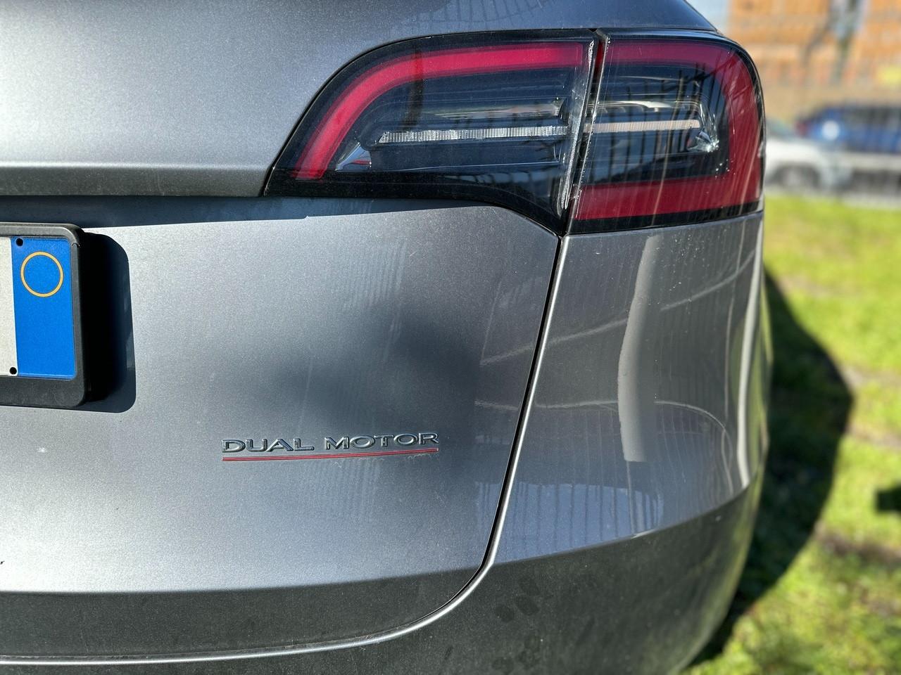 TESLA Model Y 2021 - Model Y Performance Dual Motor awd