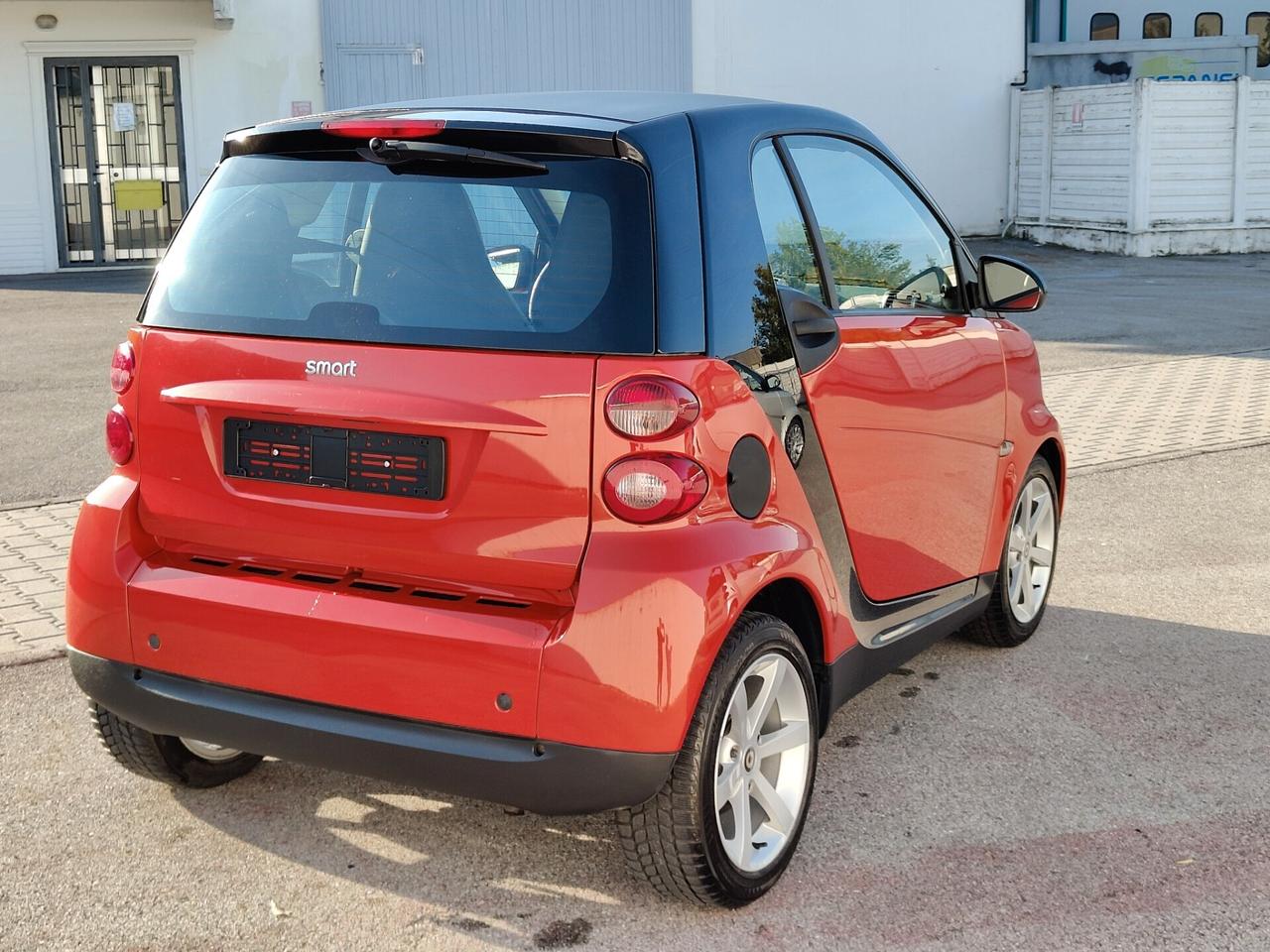 Smart ForTwo 1000 45 kW MHD coupé pure