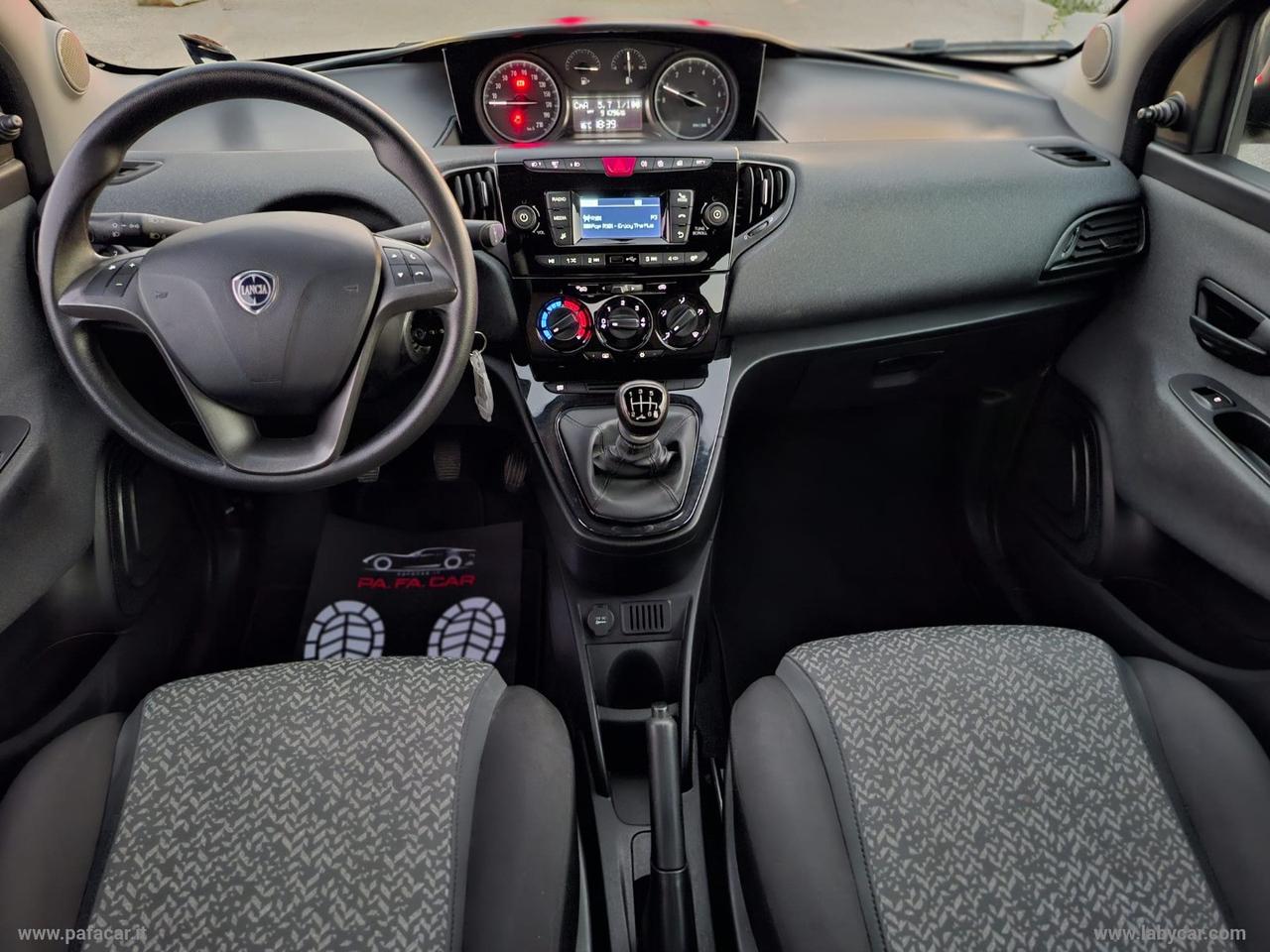 LANCIA Ypsilon 1.0 FireFly 5p.S&S Hybrid Silver