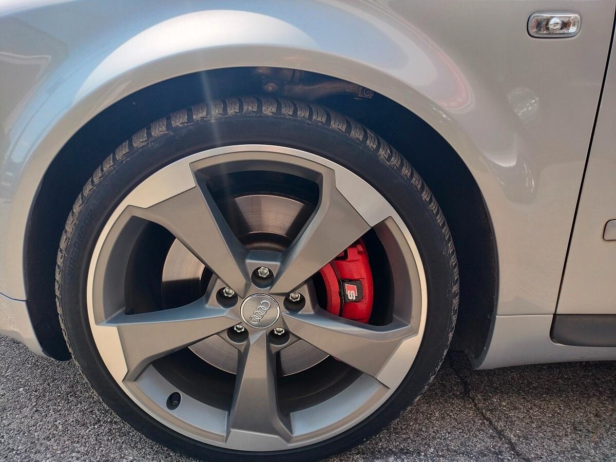 Audi A4 S4 4.2 V8 cat Avant
