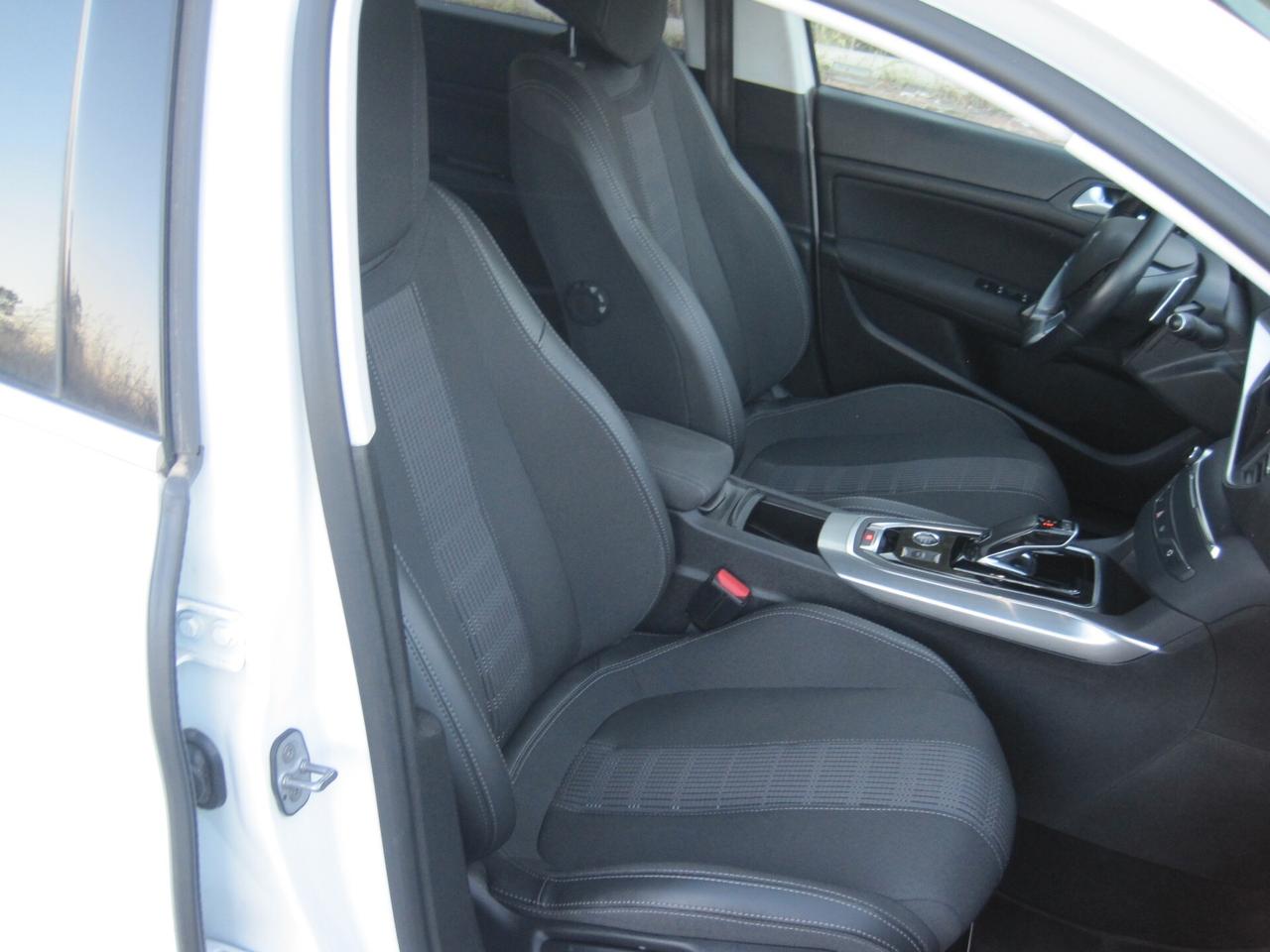 Peugeot 308 BlueHDi 130 S&S EAT8 Allure