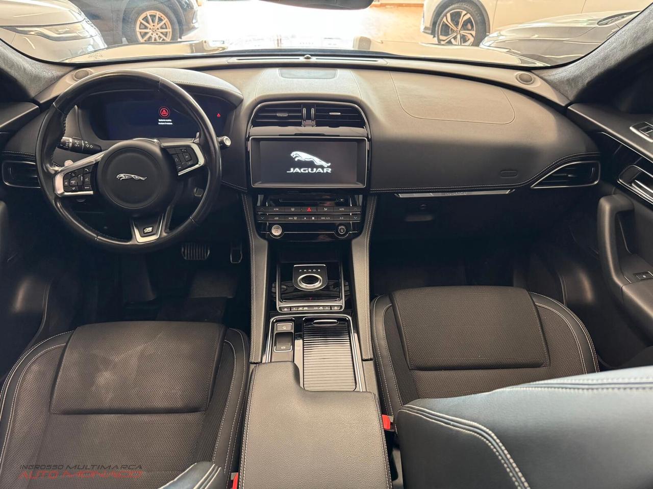 Jaguar F-Pace 2.0 D 240CV R-Sport 2018