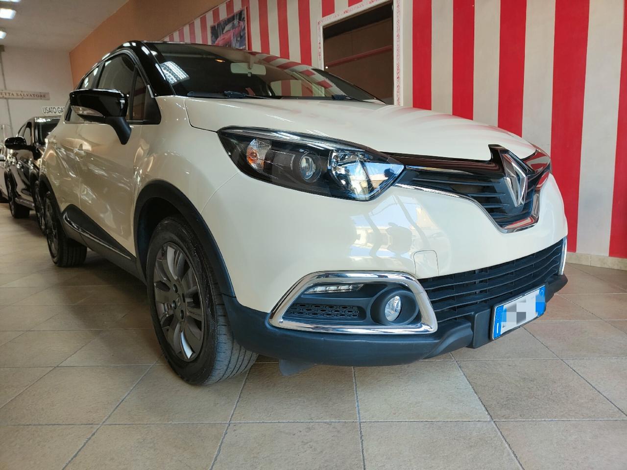 Renault Captur 1.5 dCi 90 CV 2015 - POCHI KM