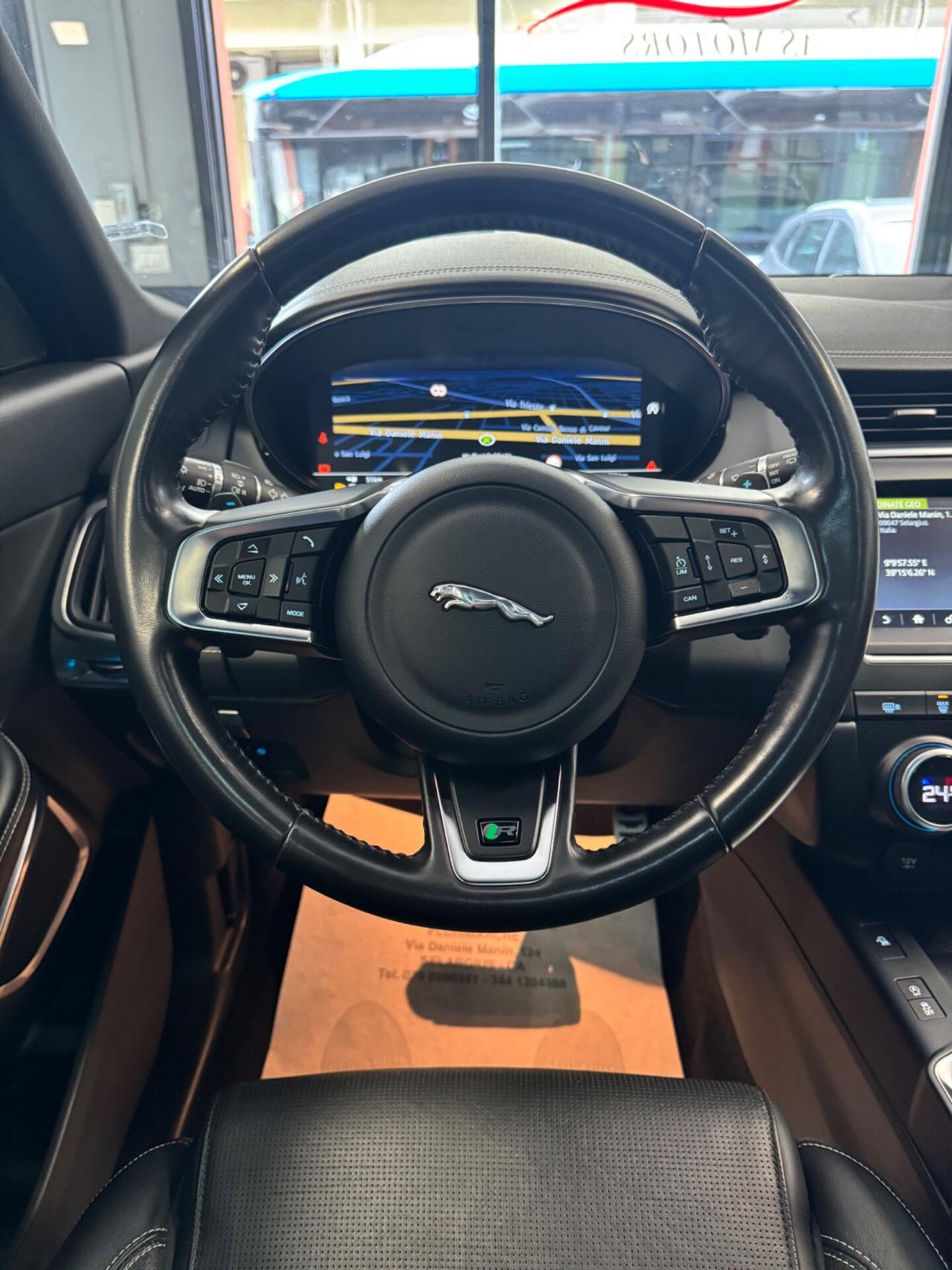 Jaguar E-Pace 2.0D 180 CV AWD R-Dynamic HSE Tetto