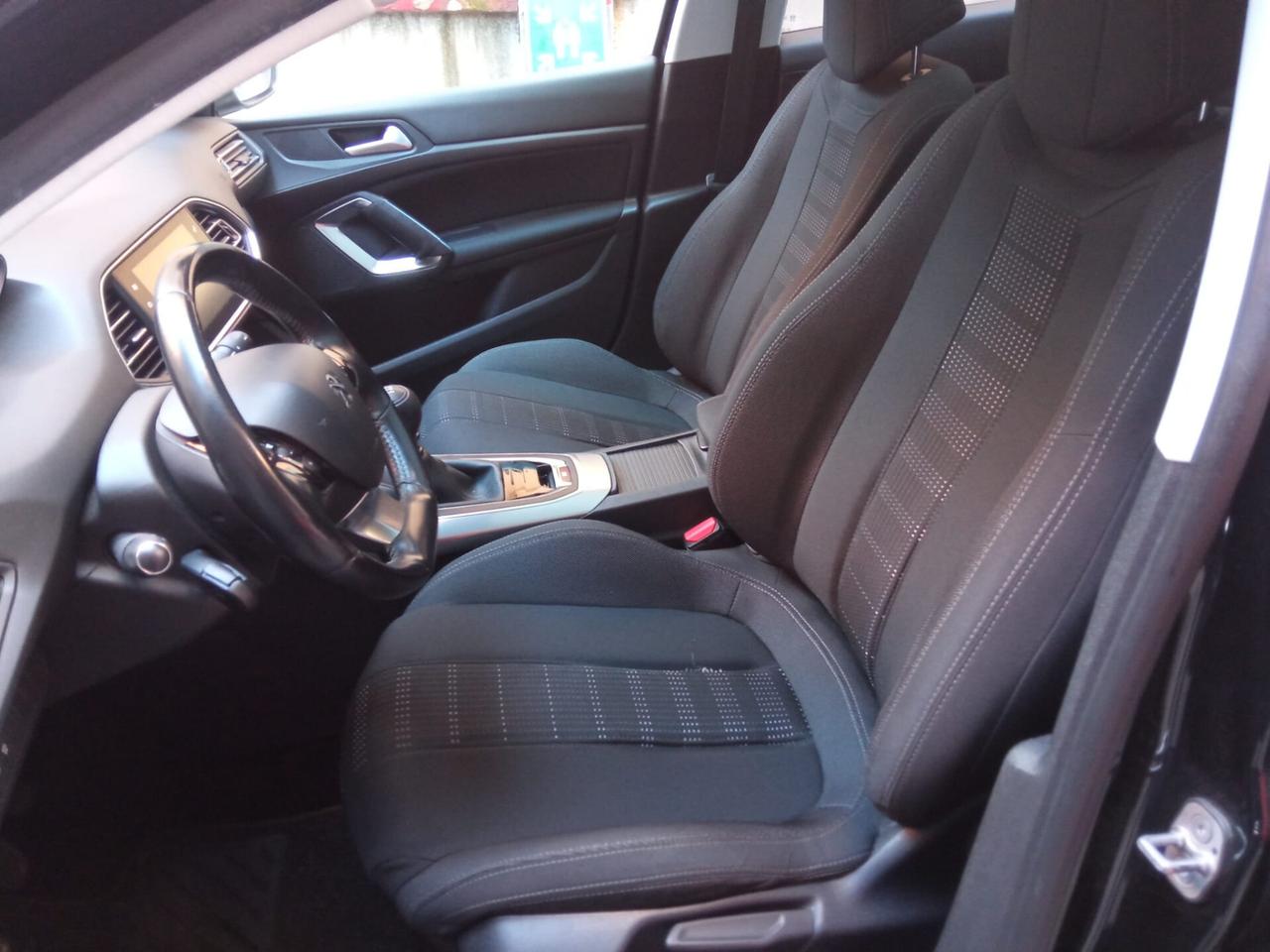 Peugeot 308 1.6 BlueHDi 120 S&S SW GT Line