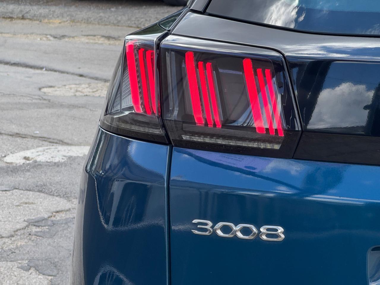 PEUGEOT 3008 1.5 BLUEHDI 130 CV ALLURE EAT8 FULL IVA