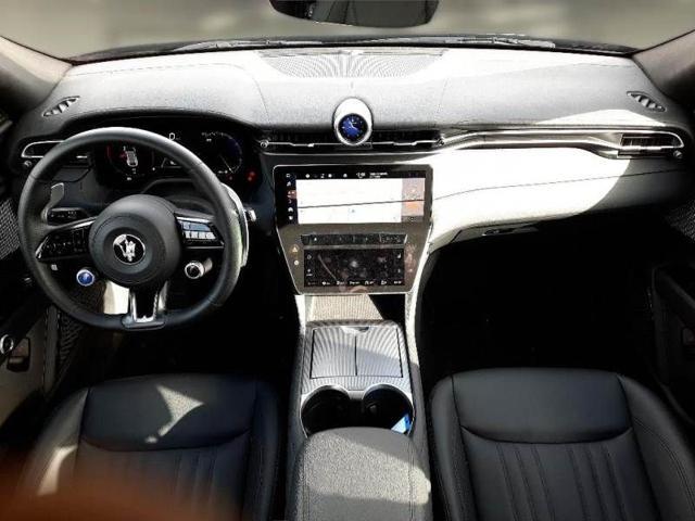 MASERATI Grecale Grecale MHEV 2.0 300 CV GT ''SOLI 16882 KM''.