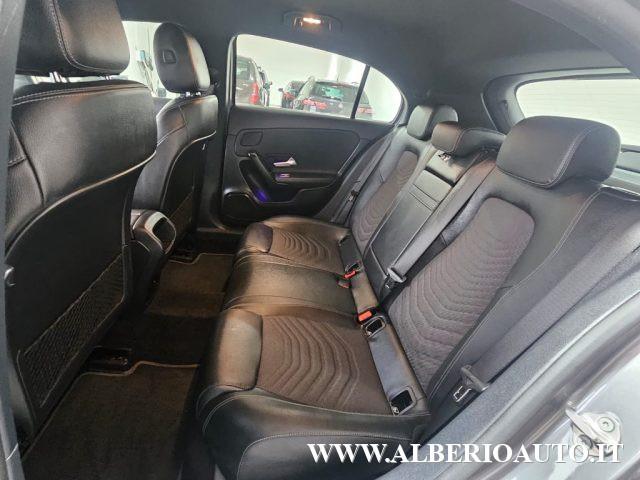 MERCEDES-BENZ A 180 d Automatic Business Luci Ambient