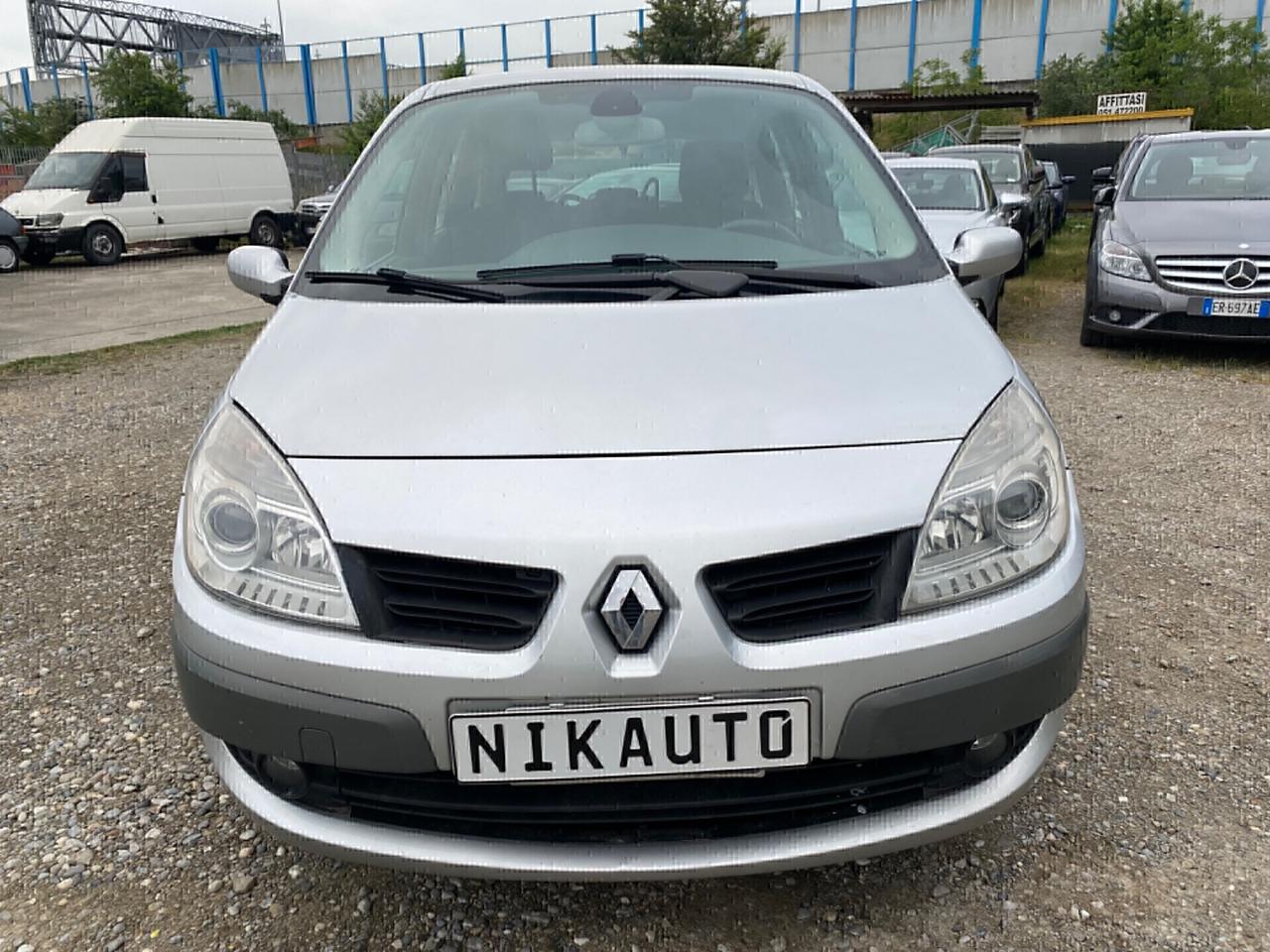 Renault Grand Scénic 7 posti 1.9 dCi/130CV