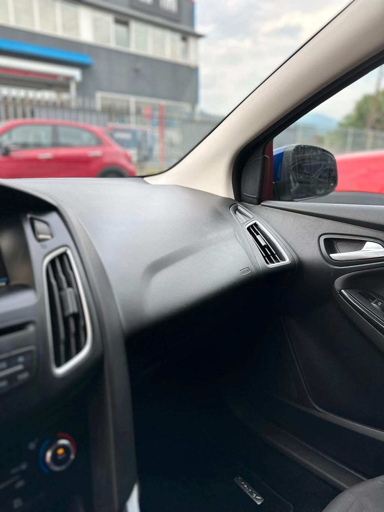Ford Focus 1.0 EcoBoost 125 CV Start&Stop Titanium neopatentati