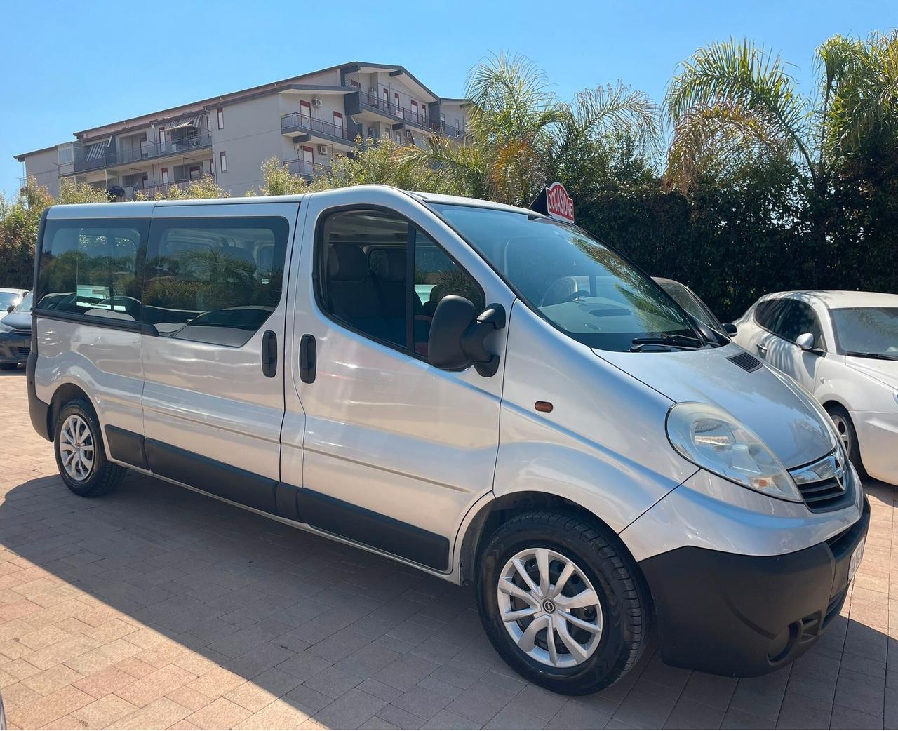 Opel Vivaro 9 posti"Finanziabile Senza Busta Paga"