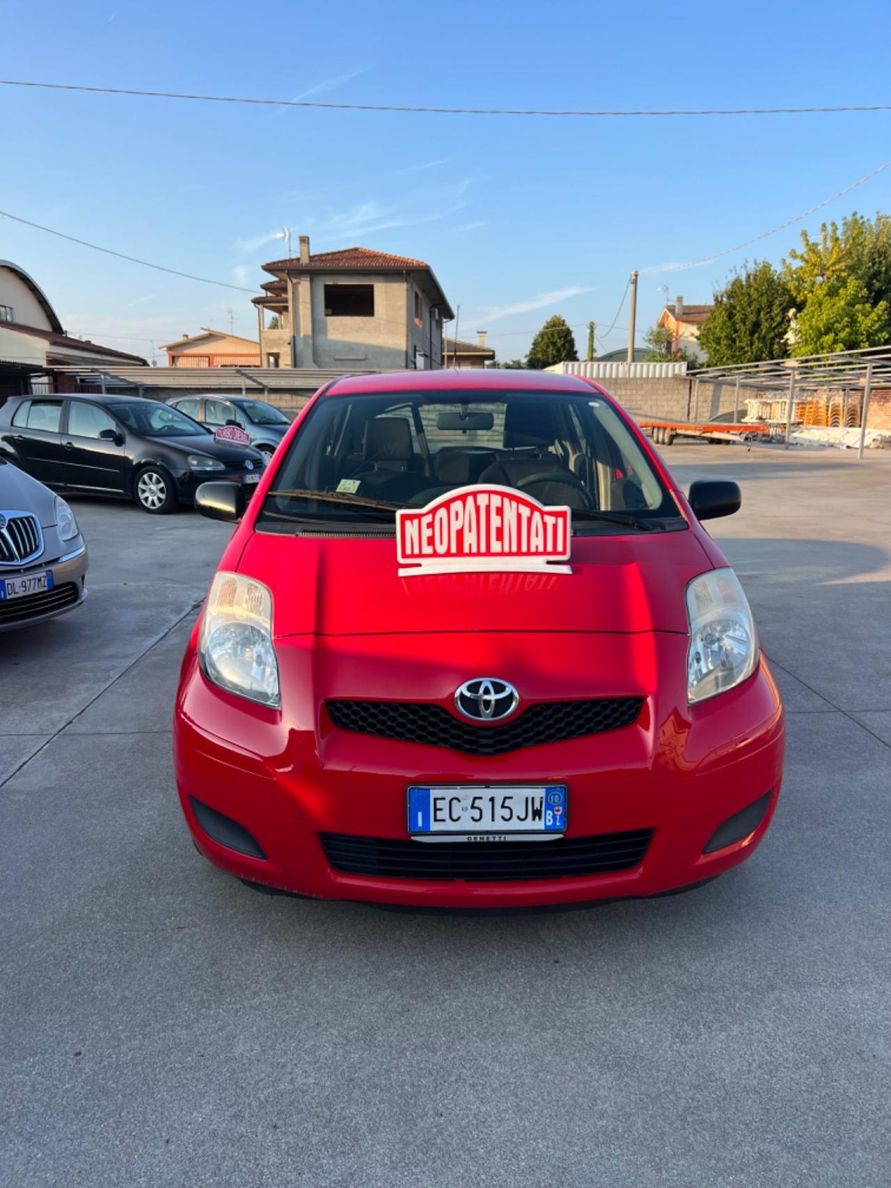 Toyota Yaris 1.0 5 porte