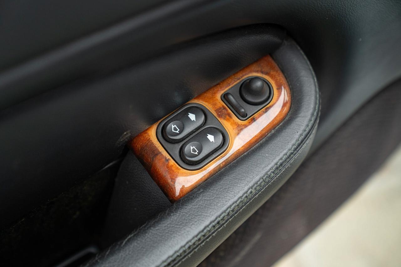 Jaguar XK8 - JAG00081