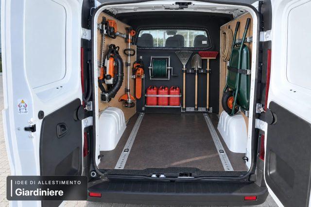 RENAULT Trafic L1H1 150 6 POSTI