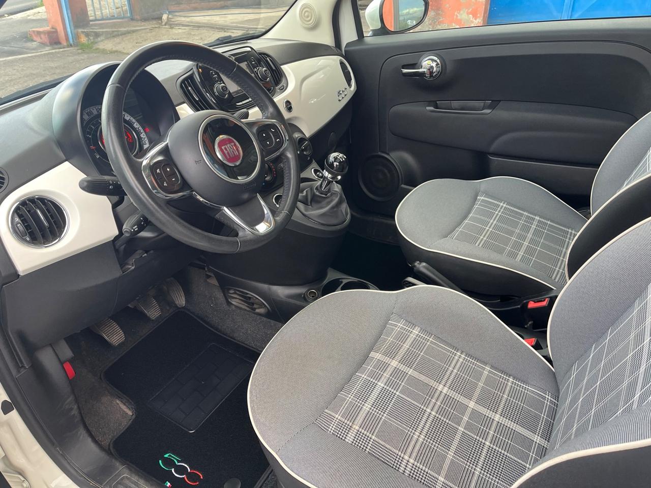 Fiat 500 1.2 Lounge-km 77500-