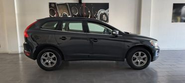 Volvo XC 60 XC60 D5 AWD Momentum
