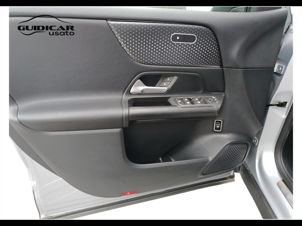 Mercedes-Benz GLB - X247 2023 - GLB 180 d Advanced auto