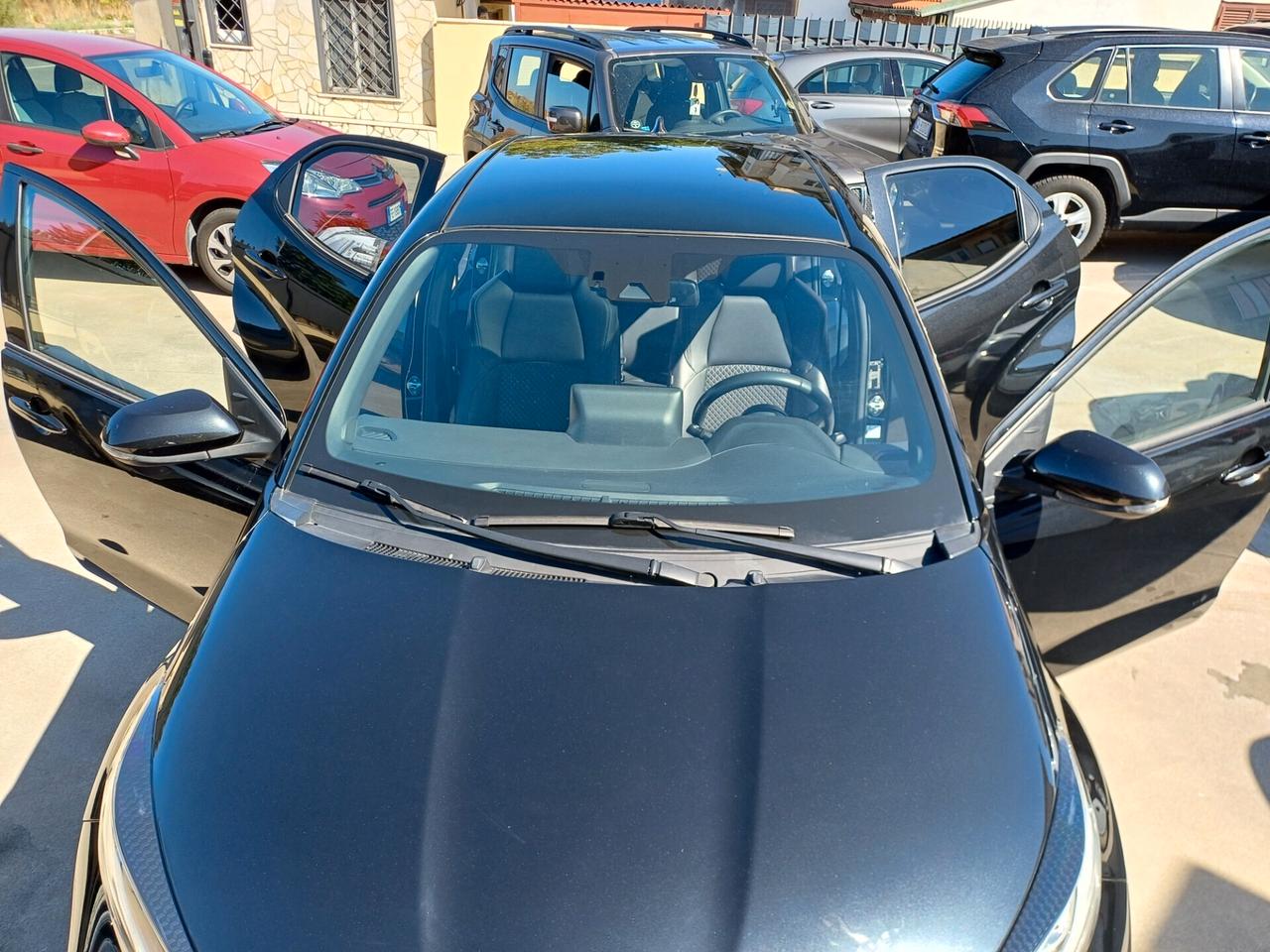 Toyota Yaris 1.5 Hybrid 5 porte Lounge(TETTO PANORAMICO)