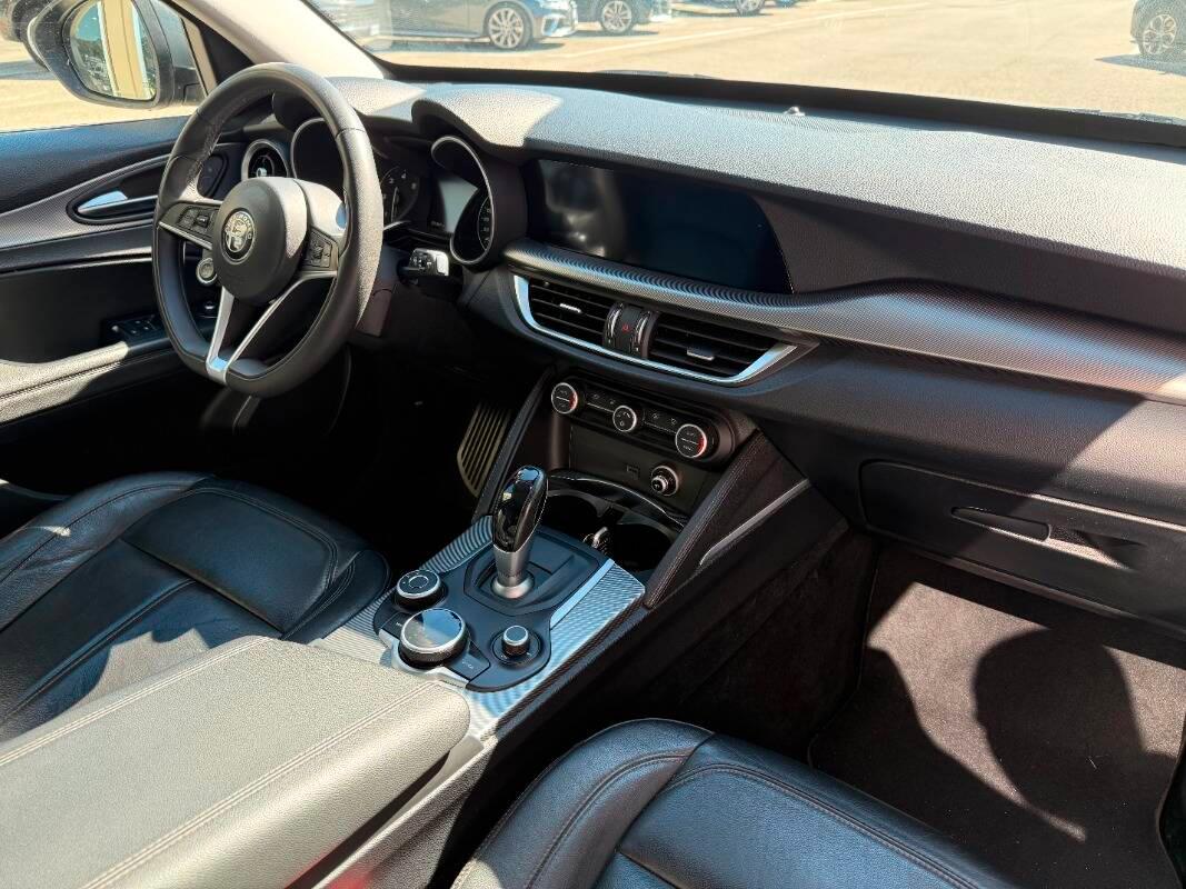 Alfa Romeo Stelvio 2.2 t Executive Q4 210cv auto