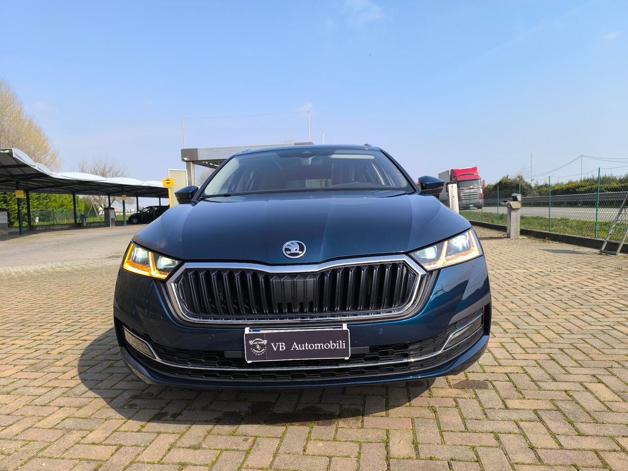 Skoda Octavia 1.5 e-TEC DSG Wagon Style