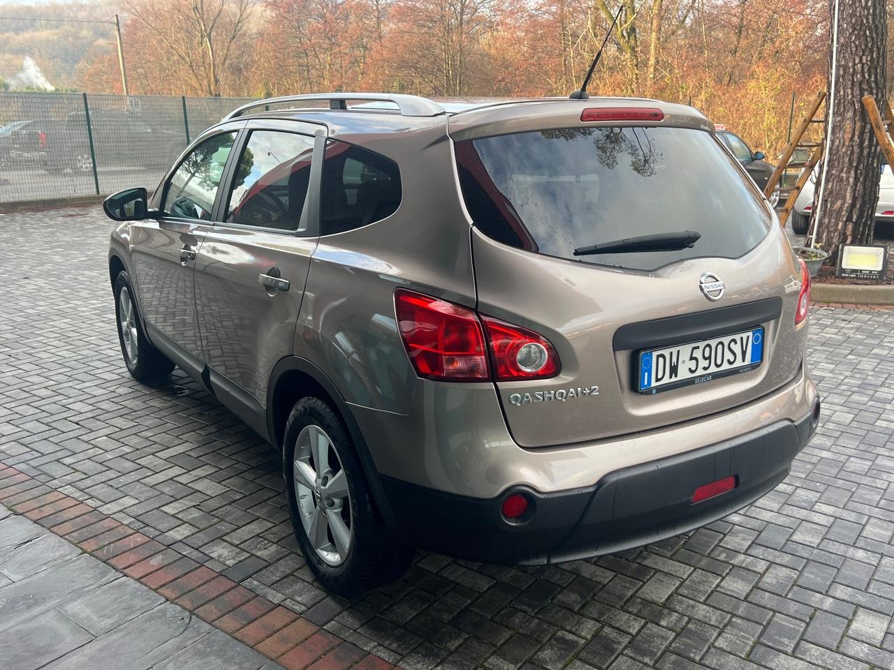 Nissan Qashqai+2 1.6 GPL 7 Posti - NEOPATENTATI
